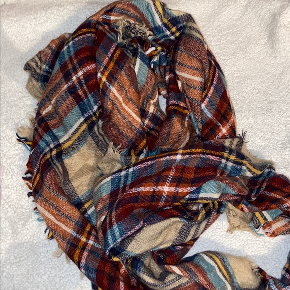 American Eagle scarf